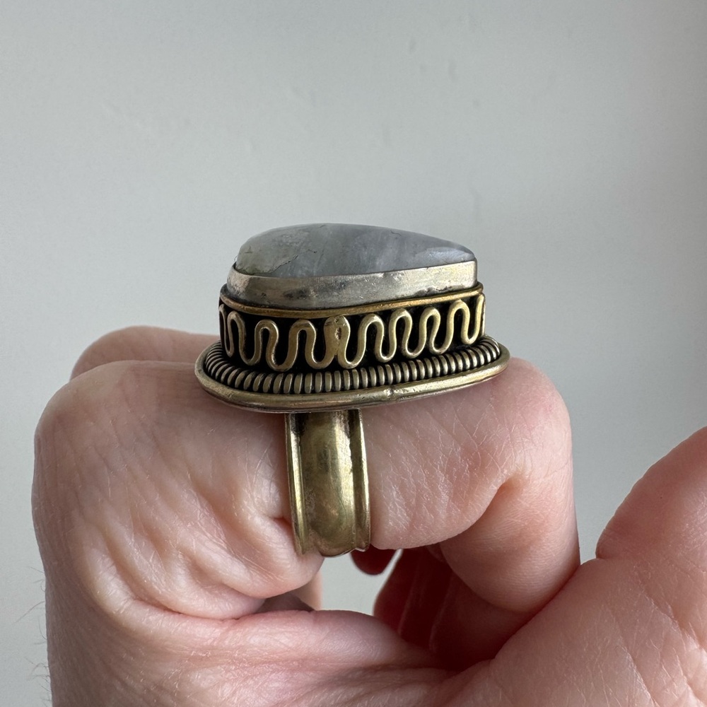 Rainbow Moonstone Ring - Picture 4 of 7